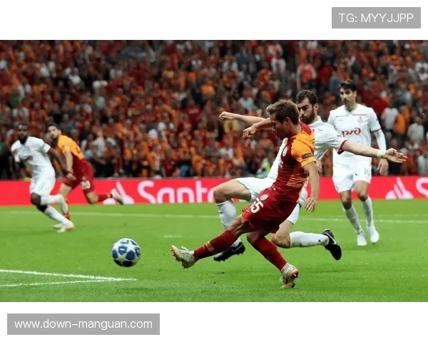 摩纳哥主场迎战加拉塔萨雷，小组排名争夺激烈